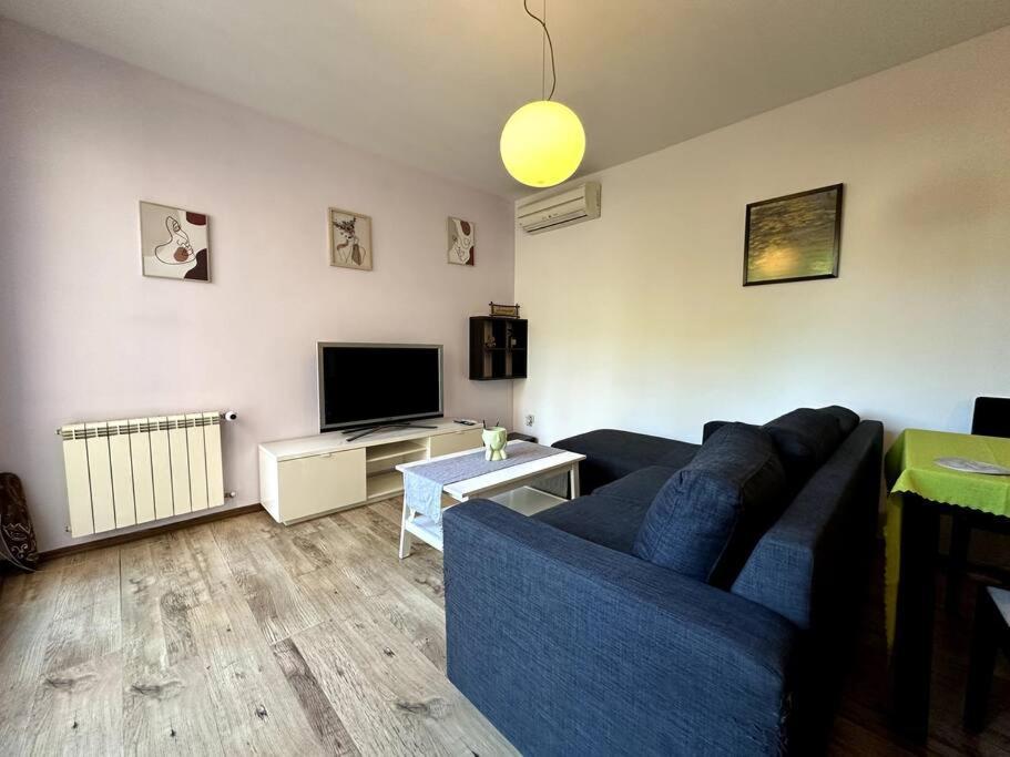 Cozy Flat In Central Szófia Kültér fotó